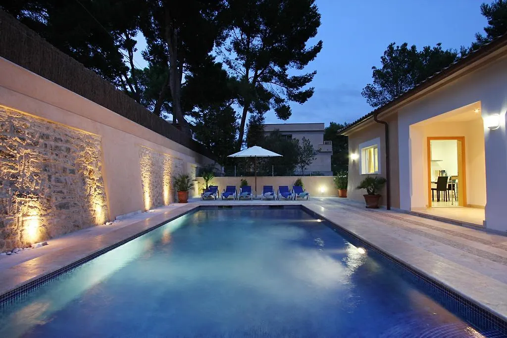 Villa Medina Cala San Vicente  Кала-Сан-Висенте